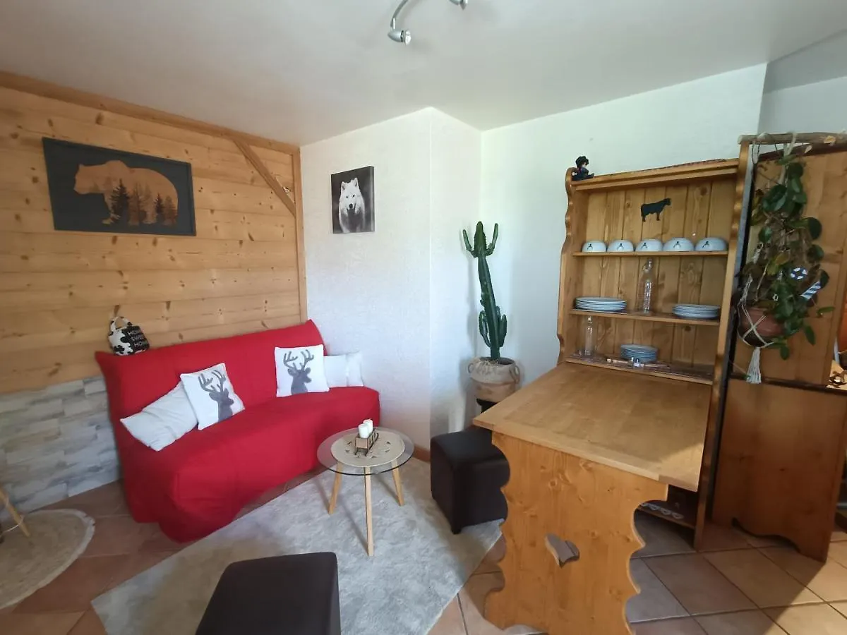 Appartement Avec Terrasse Et Parking Prive Grand-Aigueblanche Daire