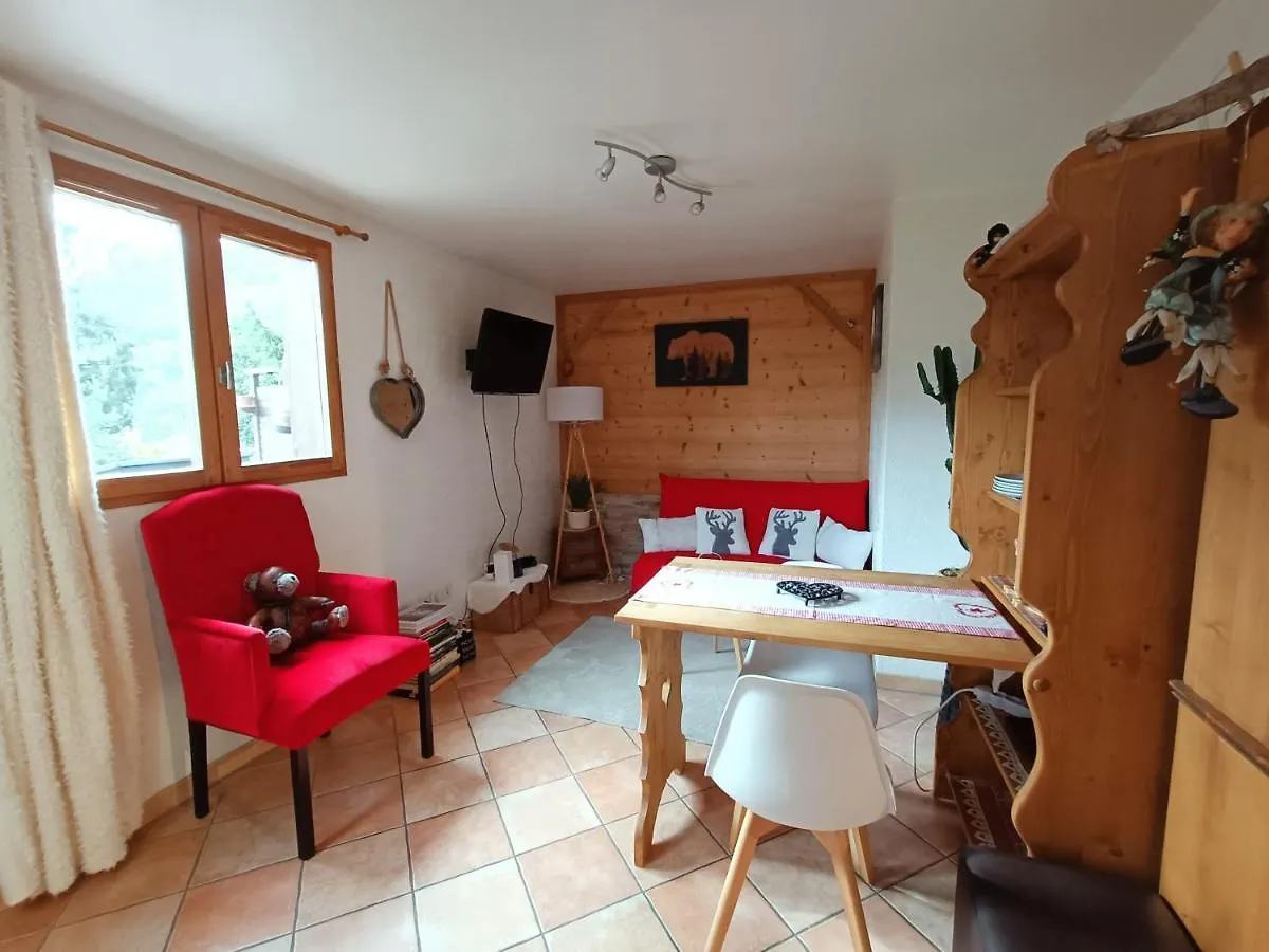 Appartement Avec Terrasse Et Parking Prive Grand-Aigueblanche Daire