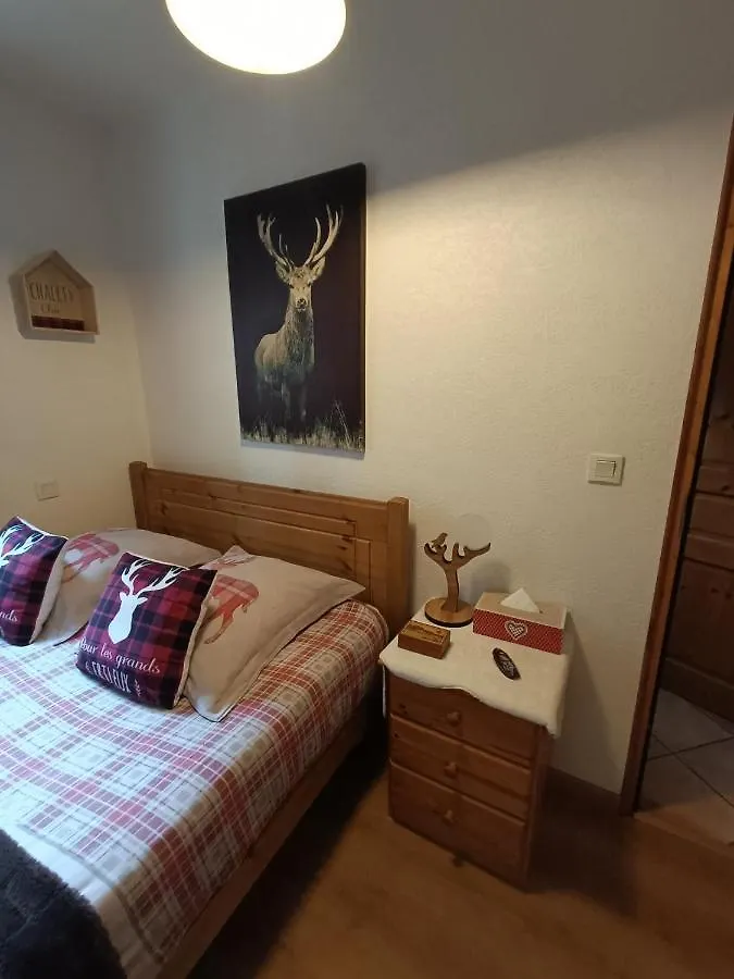Appartement Avec Terrasse Et Parking Prive Grand-Aigueblanche 0*,