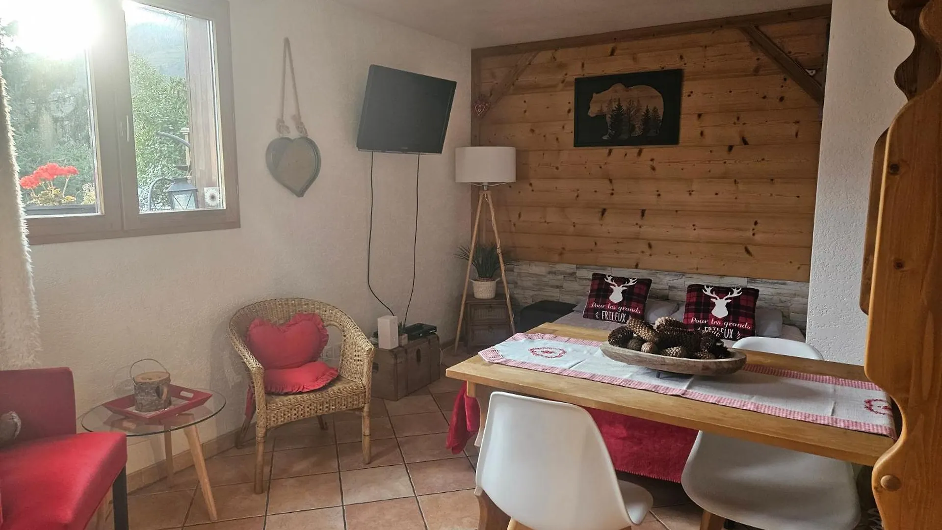 Appartement Avec Terrasse Et Parking Prive Grand-Aigueblanche 0*,  Fransa